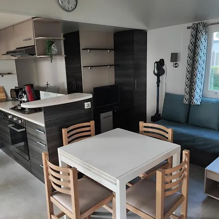 Mobilhome 741 Les Charmettes,3ch,2sdb,lave Linge,lave Vaisselle,clim,2wc 莱马特