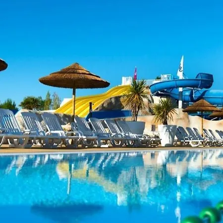 キャンプ場 Mobilhome 741 Les Charmettes,3ch,2sdb,lave Linge,lave Vaisselle,clim,2wc レ・マトゥ