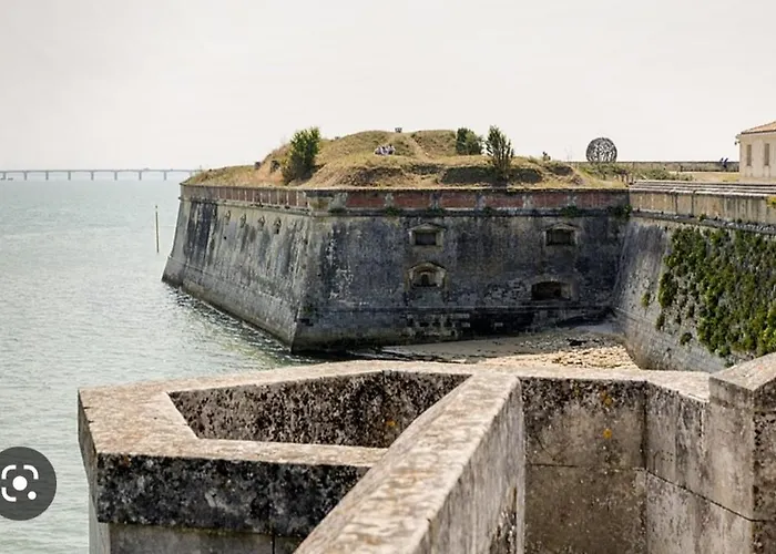 Mobilhome 741 Les Charmettes,3ch,2sdb,lave Linge,lave Vaisselle,clim,2wc